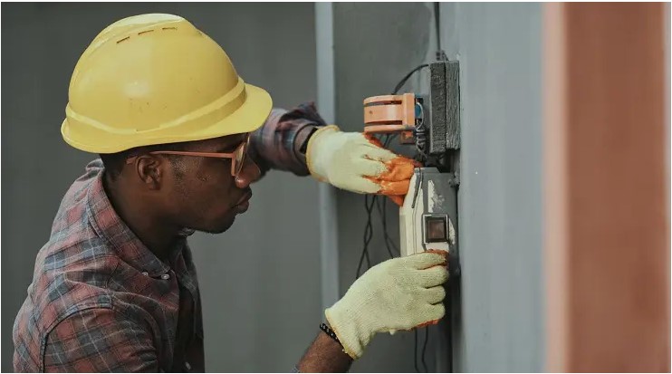 How to Become a Certified Electrician in Kenya